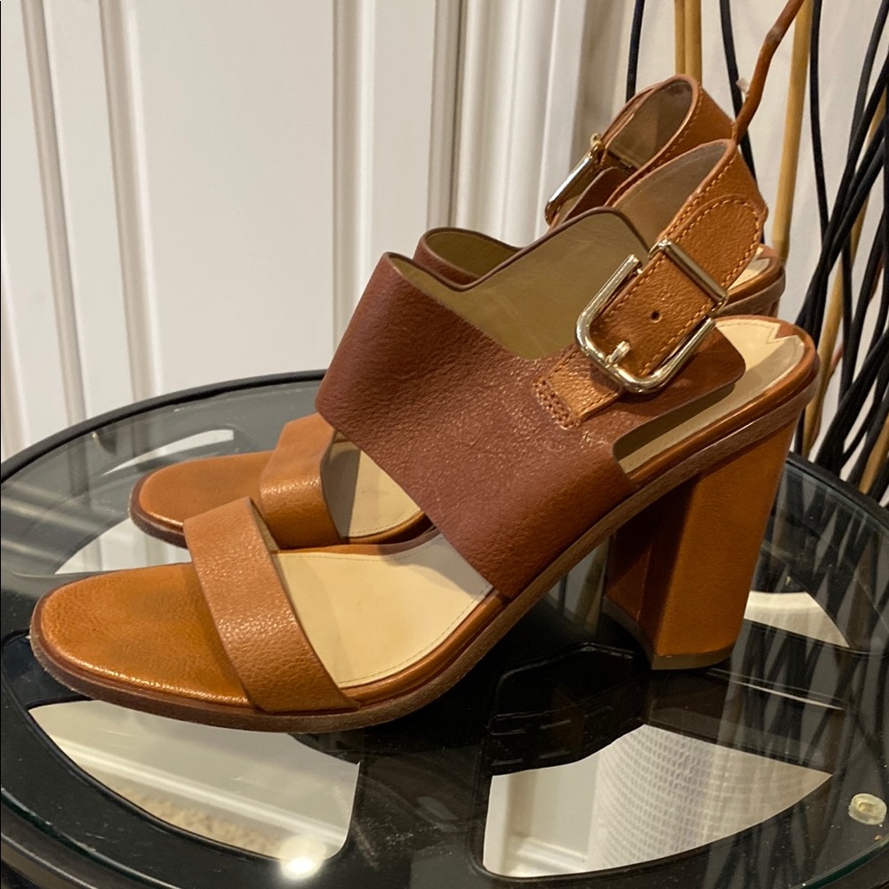 VIA SPIGA EUC